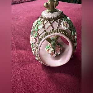 Vintage pink ceramic egg - Natures Medley hummingbird collectible
